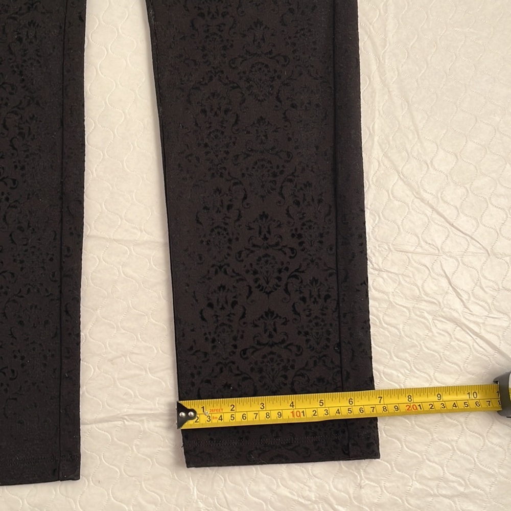 Not Your Daughter’s Jeans black pattern pull-on leggings - Picture 10 of 13